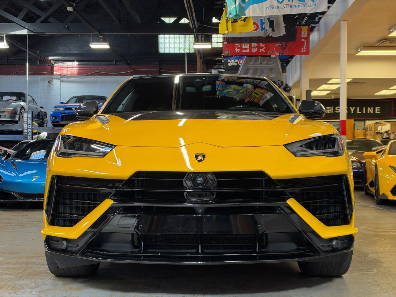 Used 2024 Lamborghini Urus S AWD/4WD image 2