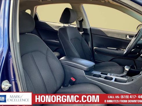 Used 2020 Kia Optima LX FWD image 28