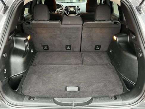 Used 2018 Jeep Cherokee Latitude image 26