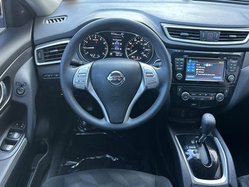 Used 2014 Nissan Rogue SV w/ SV Premium Package image 18