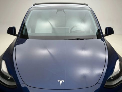 Used 2021 Tesla Model Y Performance image 8