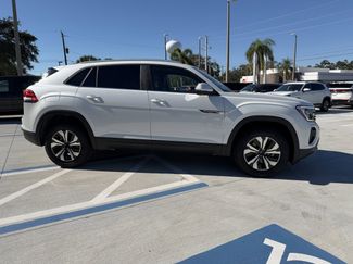 New 2026 Volkswagen Atlas Cross Sport SE video 2