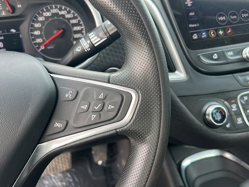 Used 2023 Chevrolet Malibu LT FWD image 11