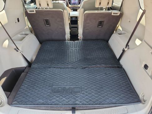 Used 2019 GMC Acadia Denali AWD/4WD image 14