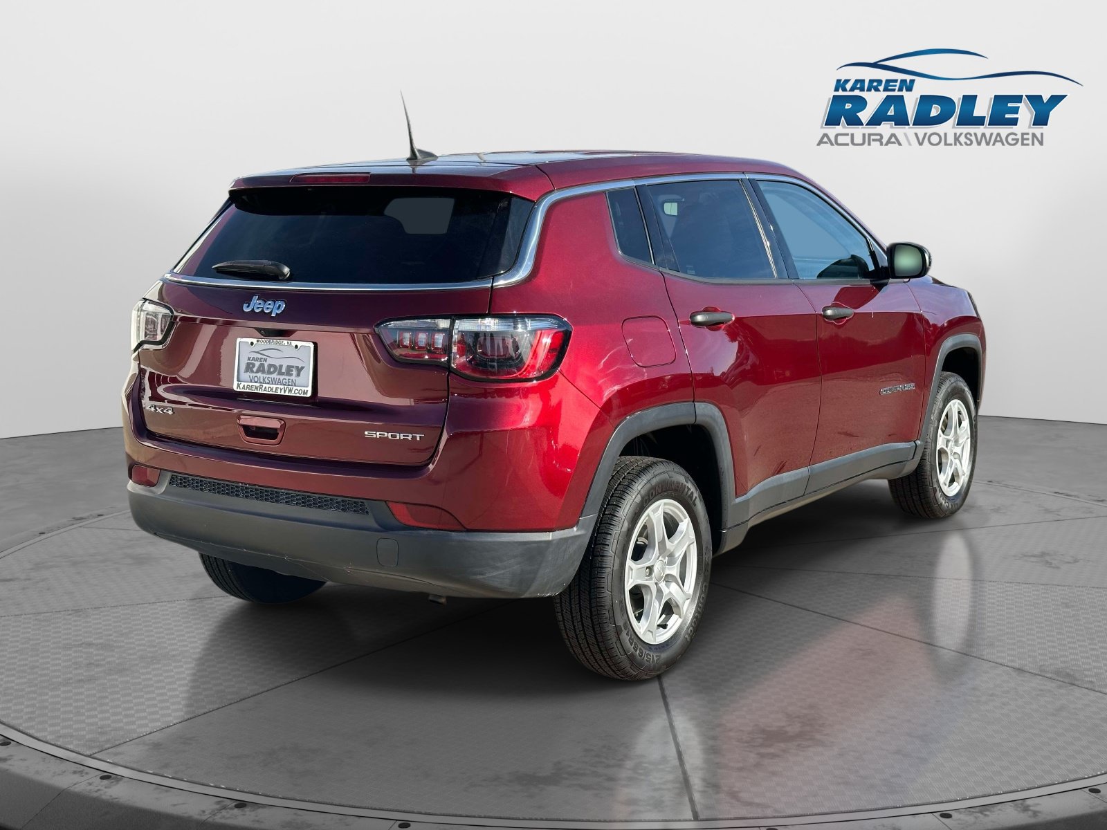 Used 2022 Jeep Compass Sport AWD/4WD image 2