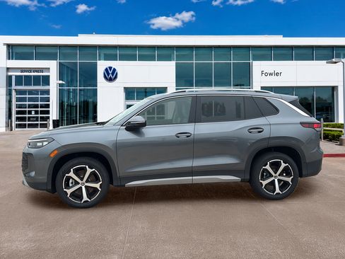 New 2026 Volkswagen Tiguan SE AWD/4WD image 8