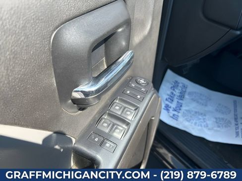 Used 2016 Chevrolet Silverado 1500 Custom w/ Custom Convenience Package AWD/4WD image 11
