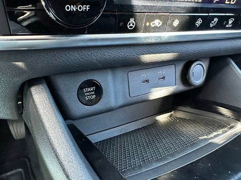 Used 2026 Nissan Rogue SV w/ Cold Weather Package FWD image 32
