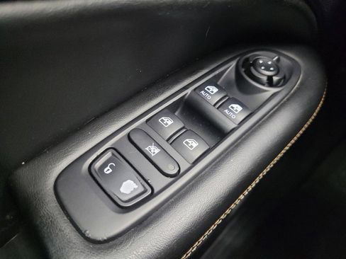 Used 2019 Jeep Compass Latitude w/ Popular Equipment Group image 27