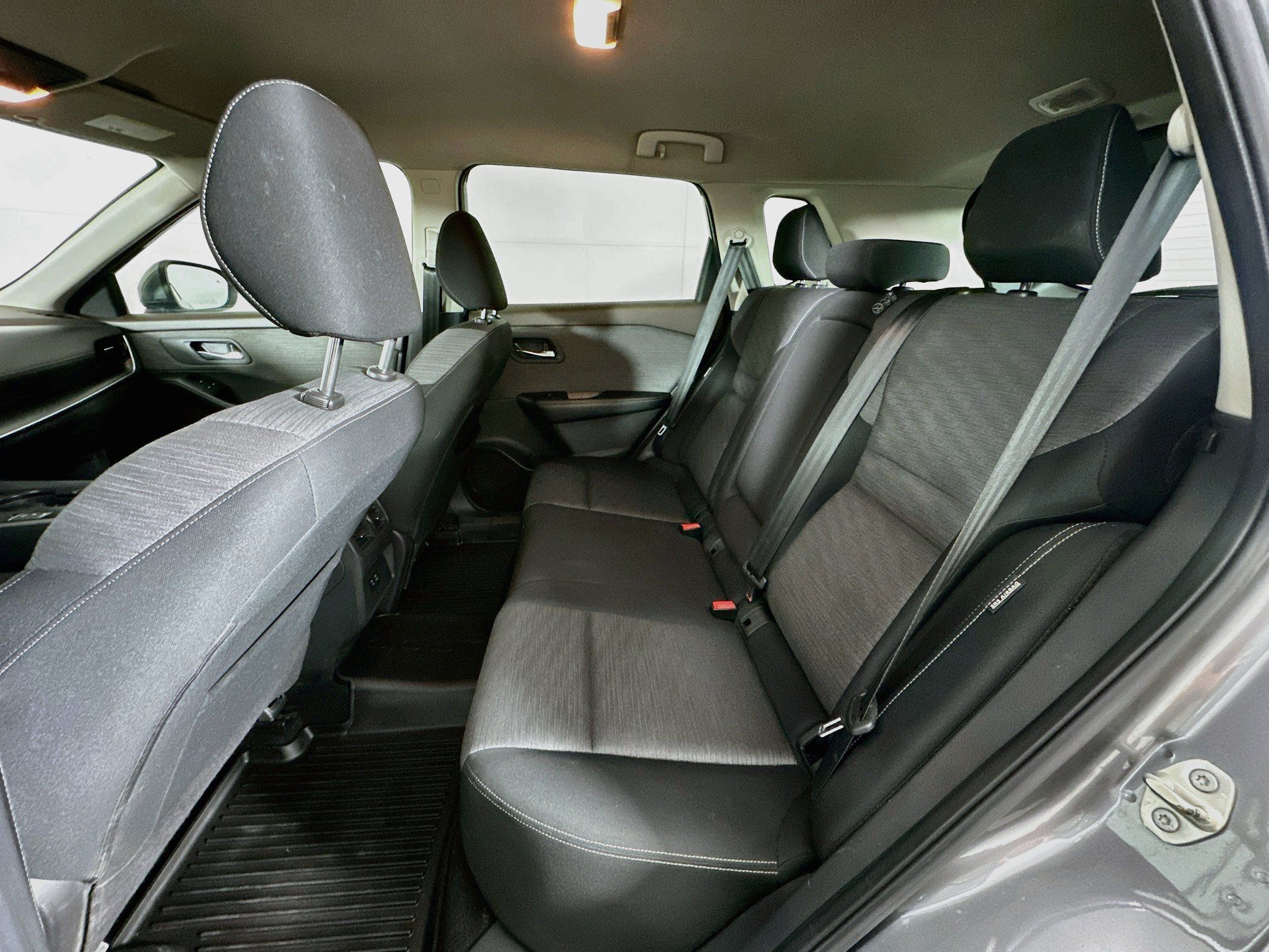 Used 2021 Nissan Rogue SV FWD image 27