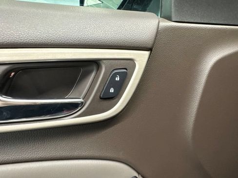 Used 2017 GMC Yukon Denali AWD/4WD image 22
