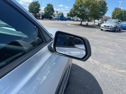 Used 2018 Ford Mustang Premium image 7