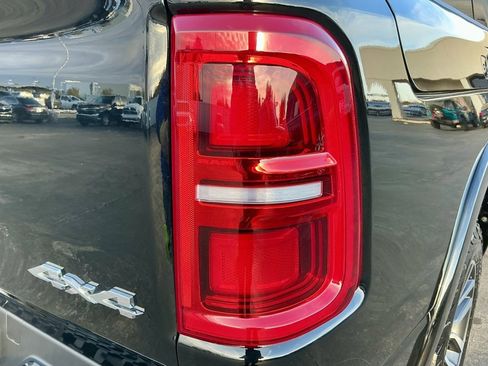 Used 2025 RAM 1500 Limited w/ Trailer Tow Group image 16