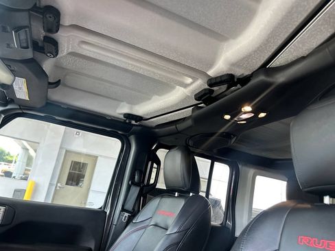 Used 2019 Jeep Wrangler Unlimited Rubicon AWD/4WD image 26