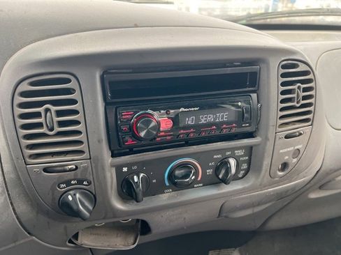 Used 1999 Ford F150 4x4 SuperCab image 10