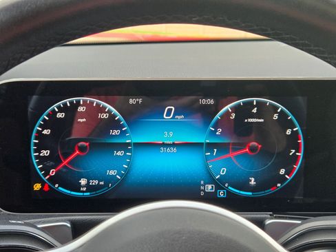 Used 2021 Mercedes-Benz GLB 250 image 23