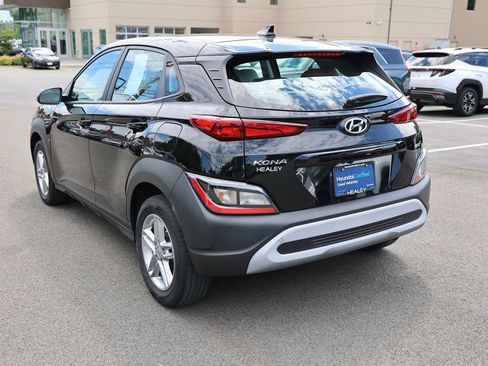 Used 2023 Hyundai Kona SE w/ Cargo Package AWD/4WD image 5