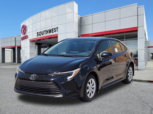New 2026 Toyota Corolla LE FWD image 2