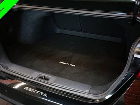 Certified 2022 Nissan Sentra SV FWD image 31