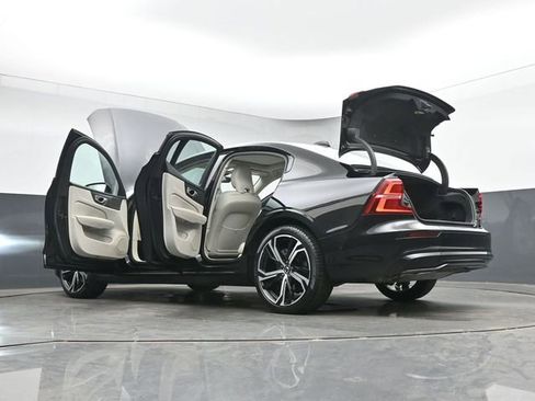 Used 2023 Volvo S60 B5 Ultimate w/ Protection Package Premier FWD image 51