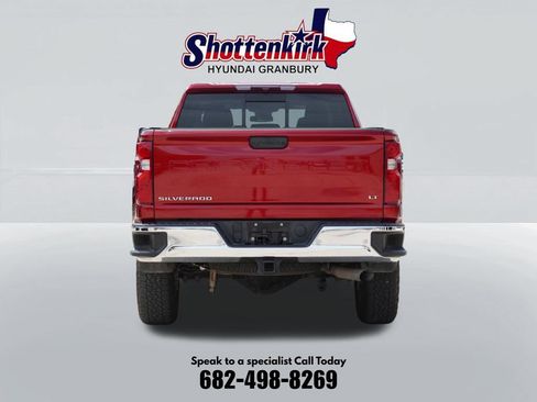 Used 2024 Chevrolet Silverado 2500 LT w/ Texas Edition AWD/4WD image 7