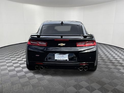 Used 2017 Chevrolet Camaro SS RWD image 5