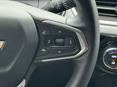 Used 2024 Chevrolet Trax LT w/ Driver Confidence Package FWD image 15