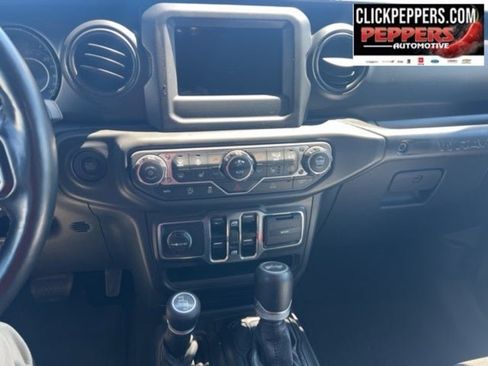 Used 2021 Jeep Wrangler Willys image 14