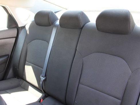Used 2020 Kia Forte LXS FWD image 17