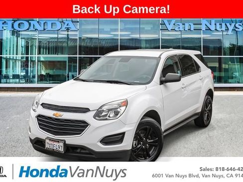 Used 2017 Chevrolet Equinox LS FWD image 1