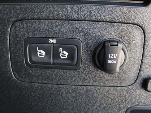 Used 2026 Kia Sorento LX FWD image 11