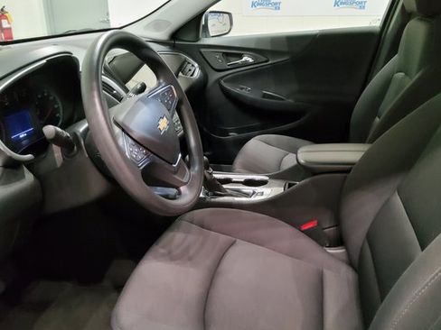 Used 2024 Chevrolet Malibu LT image 16