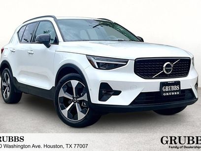 Certified 2026 Volvo XC40 B5 Plus