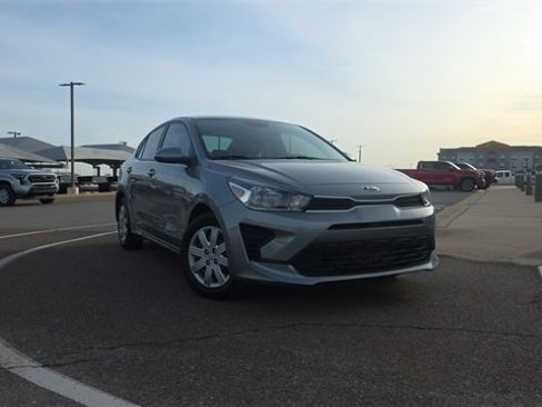 Used 2021 Kia Rio S image 9