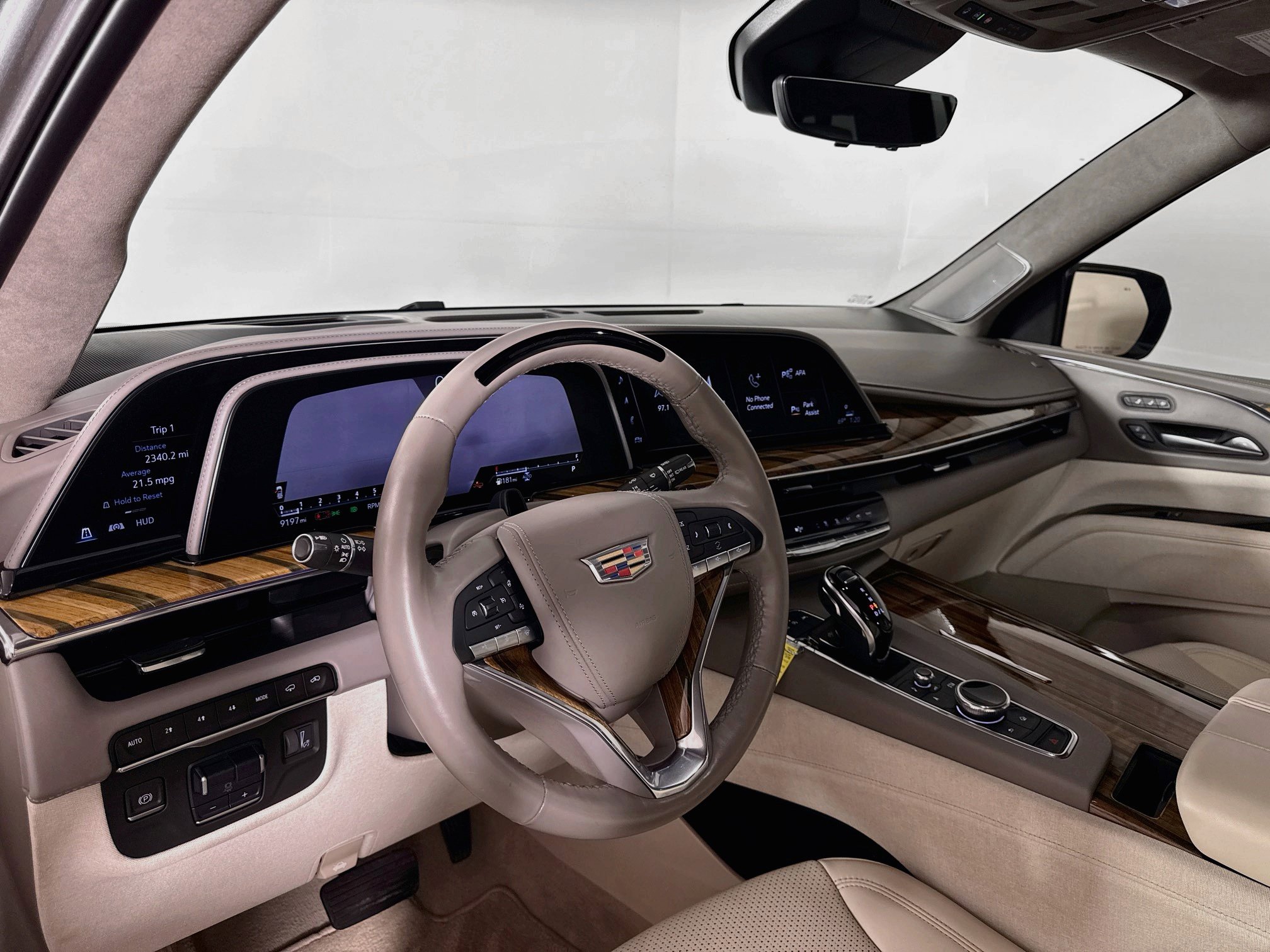 Used 2021 Cadillac Escalade ESV Sport Platinum w/ LPO, ONYX Package AWD/4WD image 9