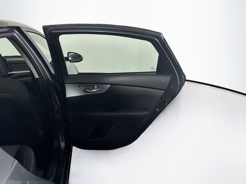Used 2023 Kia Forte LXS image 27