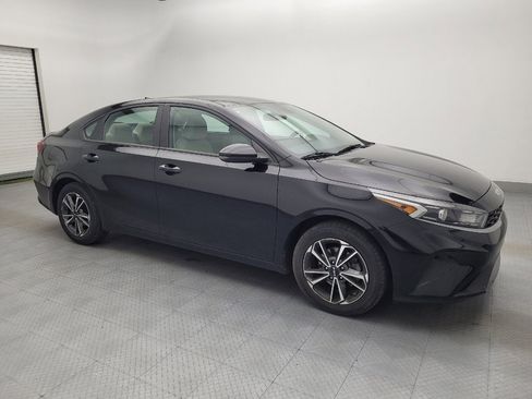 Used 2022 Kia Forte LXS FWD image 11