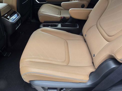 New 2026 INFINITI QX80 Luxe w/ Cargo Package RWD image 17