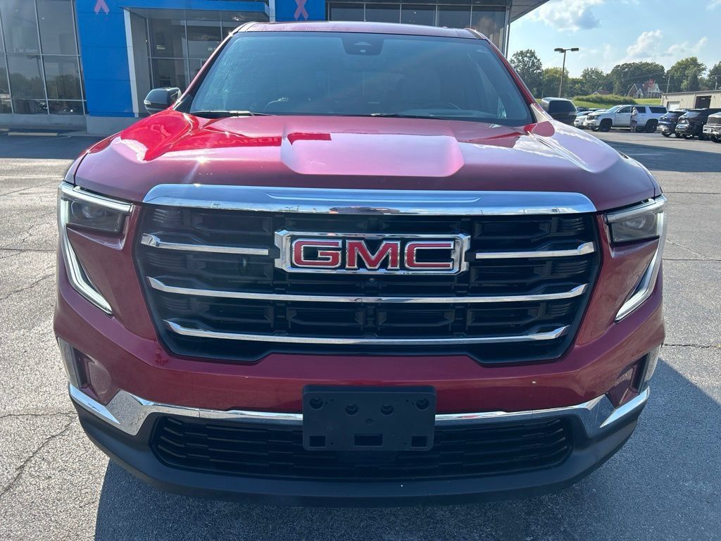 Used 2026 GMC Acadia Elevation w/ Elevation Premium Package FWD image 8