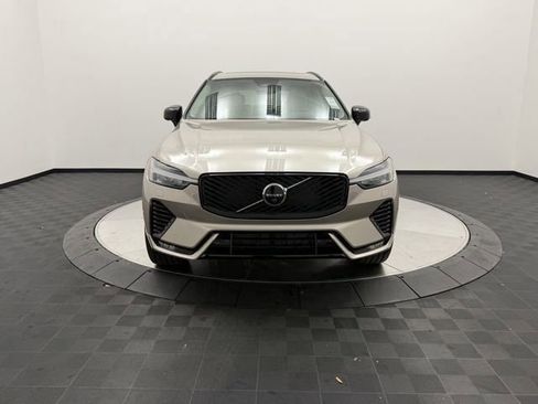 New 2026 Volvo XC60 B5 Ultra w/ Protection Package Premier AWD/4WD image 13