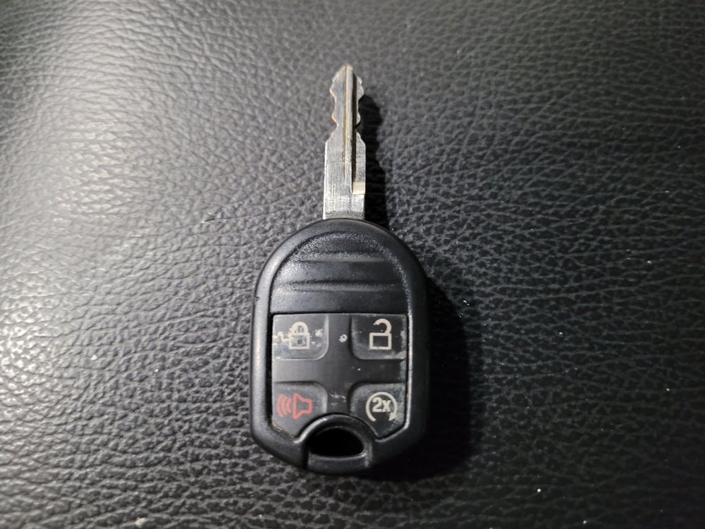 Used 2014 Ford F150 Lariat w/ Equipment Group 502A Luxury AWD/4WD image 32