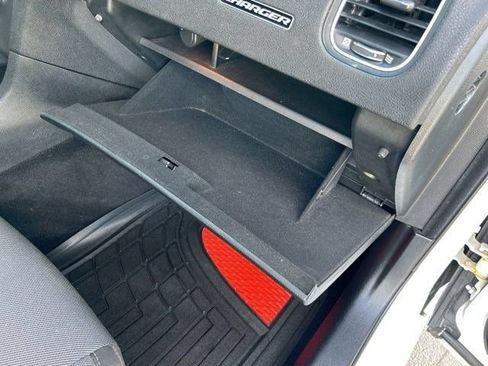 Used 2020 Dodge Charger SXT RWD image 47