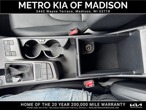Used 2026 Kia Sportage EX FWD image 29
