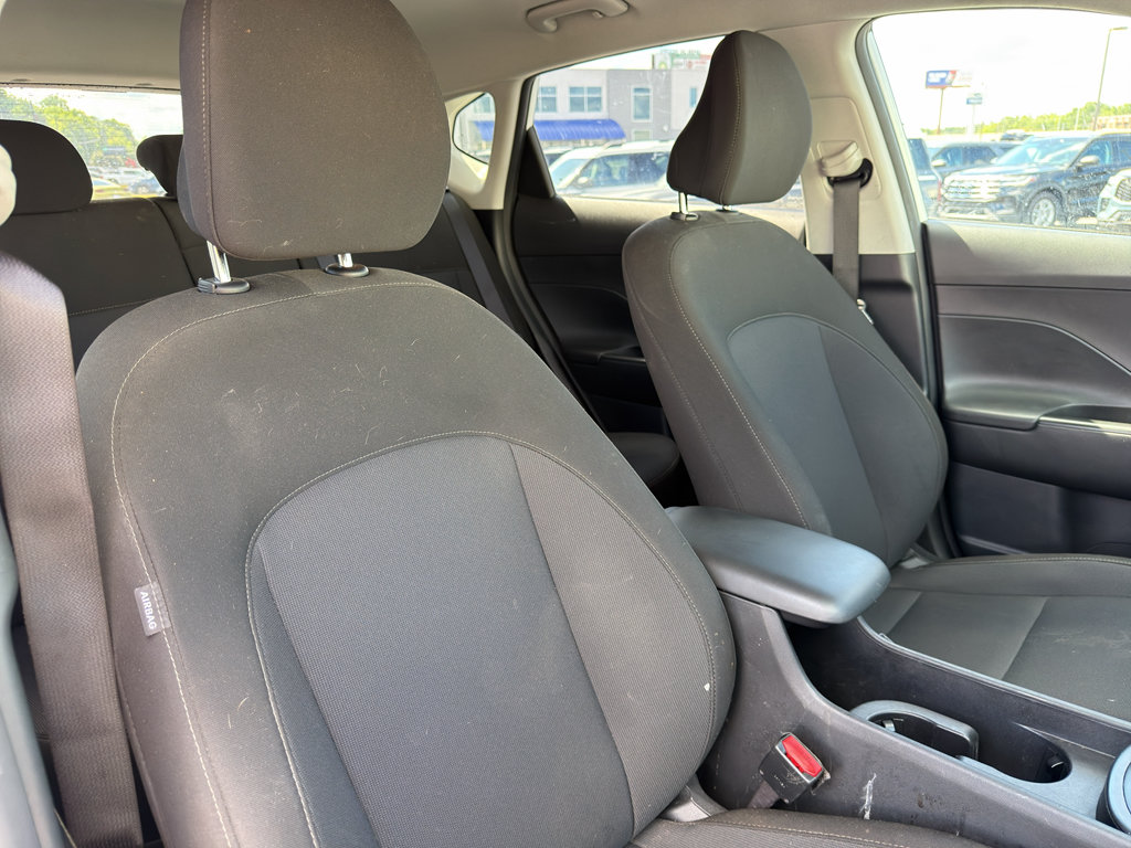 Used 2025 Hyundai Kona SEL FWD image 23