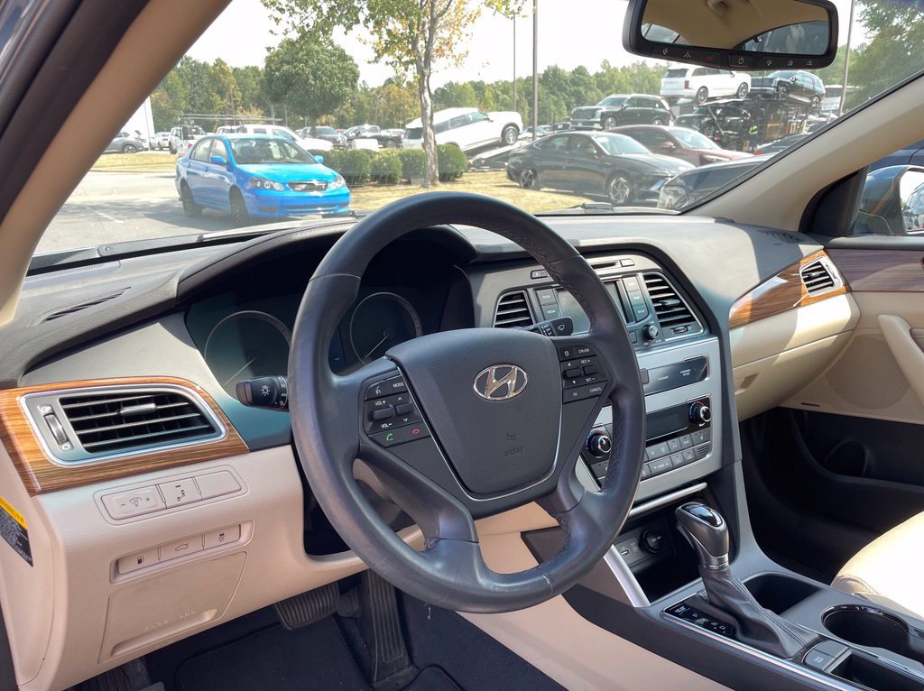 Used 2015 Hyundai Sonata Limited FWD image 6