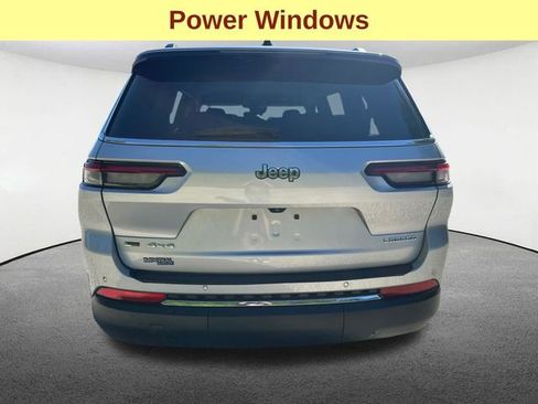 Used 2022 Jeep Grand Cherokee L Laredo w/ Luxury Tech Group I AWD/4WD image 11
