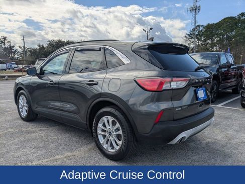 Certified 2020 Ford Escape SE image 6