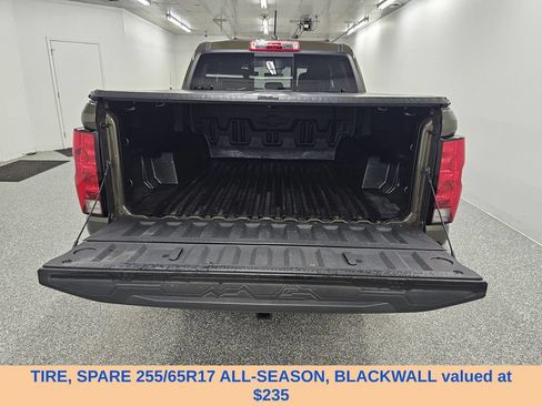 Used 2023 Chevrolet Colorado LT w/ LT Convenience Package AWD/4WD image 7