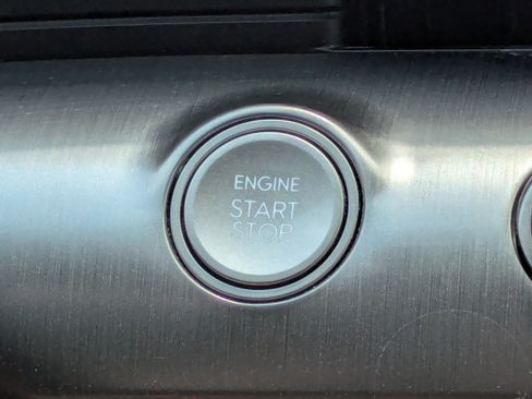 Used 2025 Hyundai Kona SEL FWD image 31