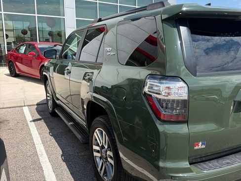 Used 2022 Toyota 4Runner TRD Sport w/ Technology Package AWD/4WD image 4